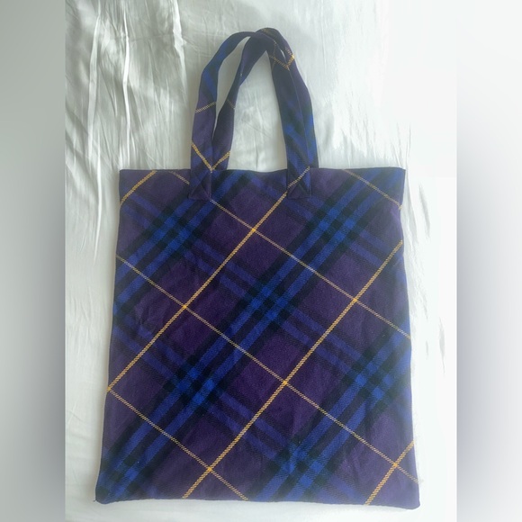 Burberry Plaid Purple Tote Bag - Picture 1 of 2